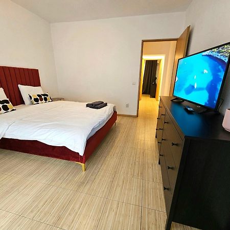 Color Apartments Corneliu Coposu No3 بوخارست المظهر الخارجي الصورة